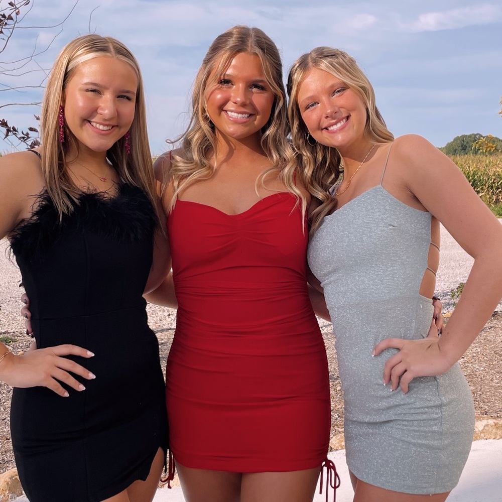 RED DRESS